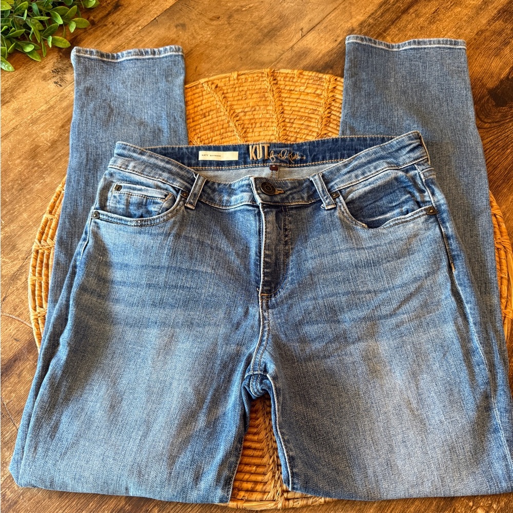 Kut from the Kloth Women's Light Wash “Katy Boyfriend” Jeans